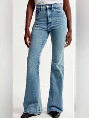 Abercrombie & Fitch The Flare Ultra High Rise Stretch Jean In Light Blue Size 36
